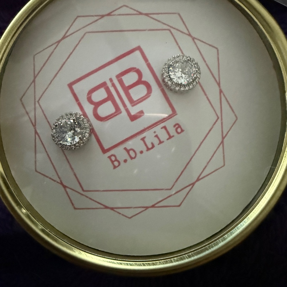 NEW B.b.Lila LIKE WOAH Silver Stud Earrings